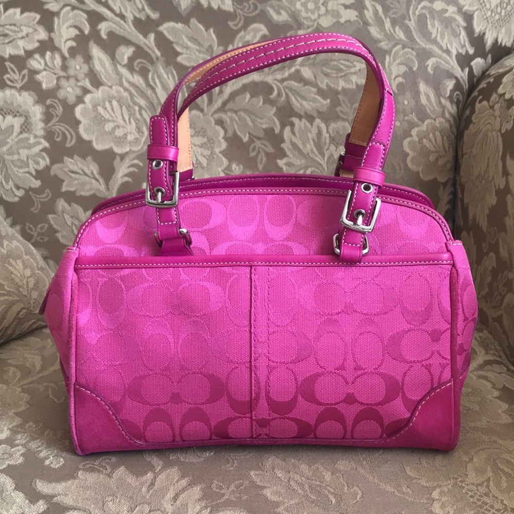 Pink Handbag - Picture 2 of 7